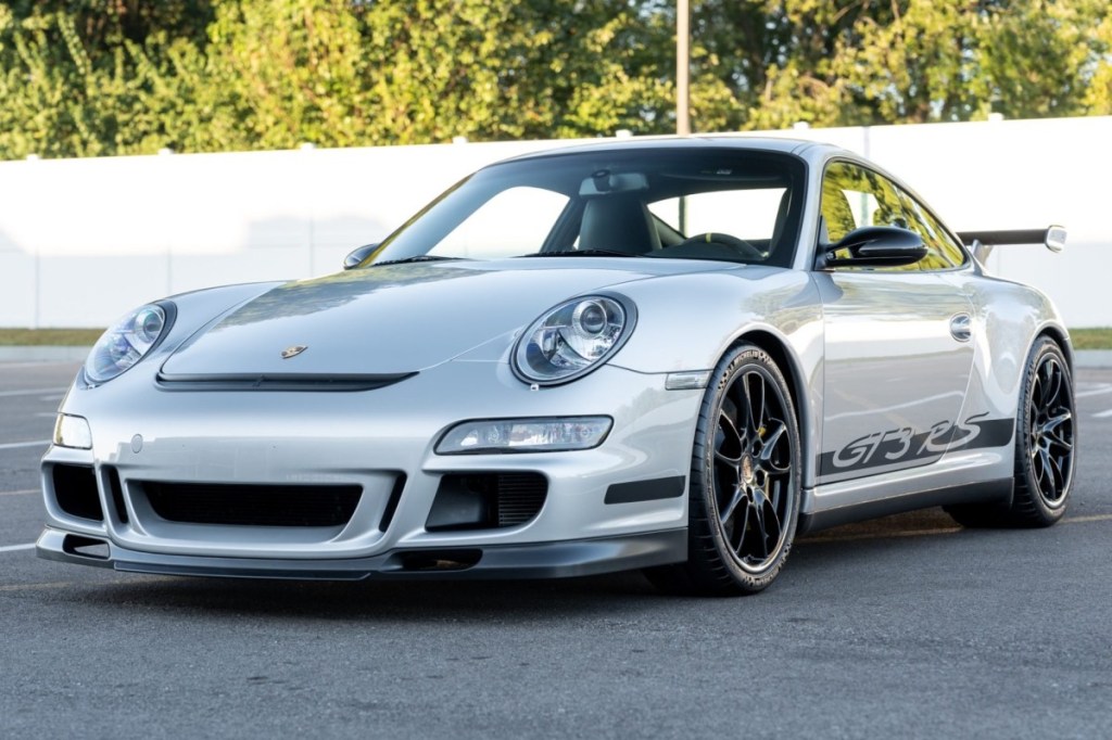 10k-Mile 2007 Porsche 911 GT3&nbsp;RS
