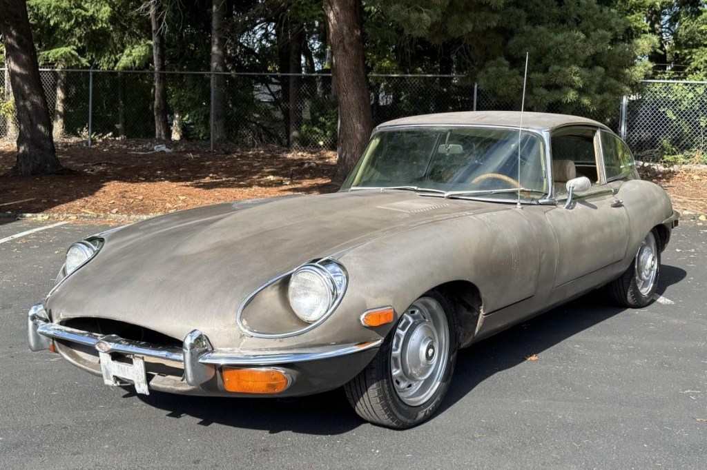 1969 Jaguar XKE Series II 2+2 Project&nbsp;4-Speed