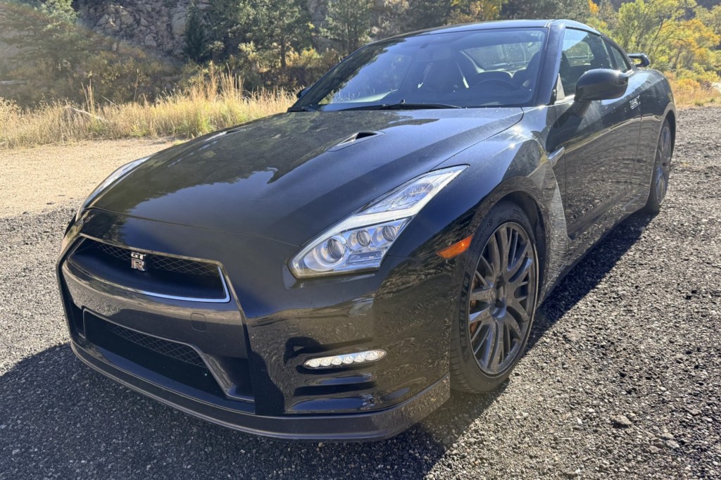 26k-Mile 2016 Nissan GT-R&nbsp;Premium