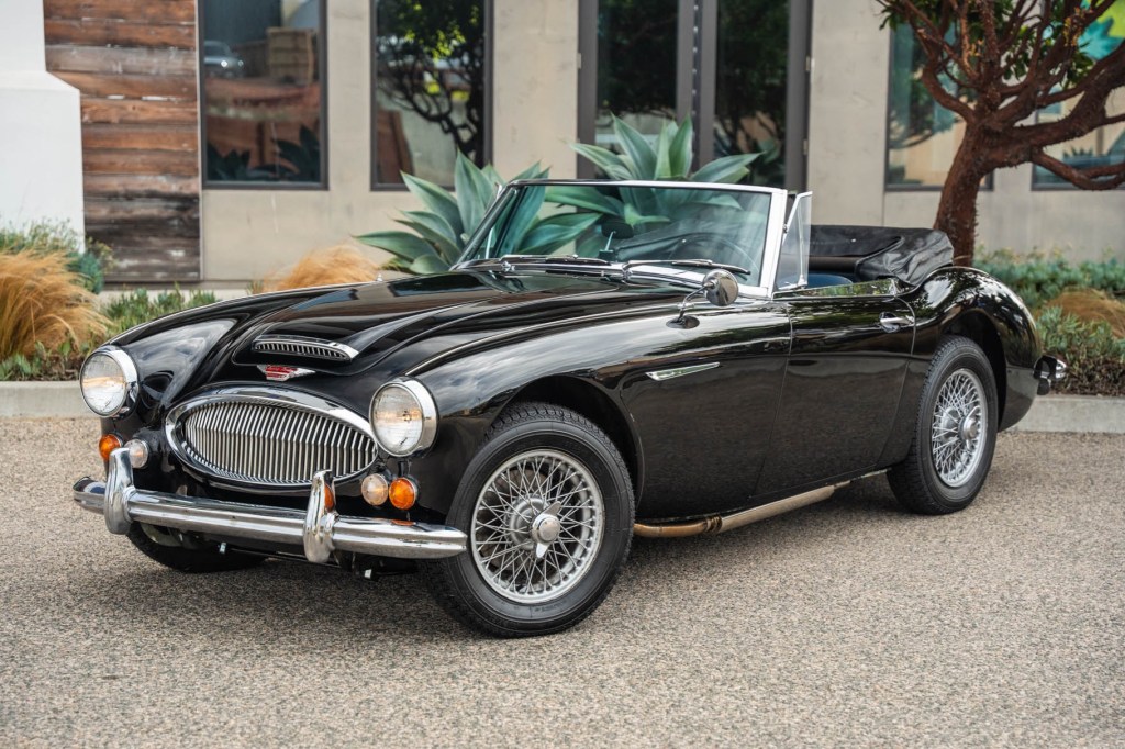 1966 Austin-Healey 3000 BJ8 Mk III at No&nbsp;Reserve