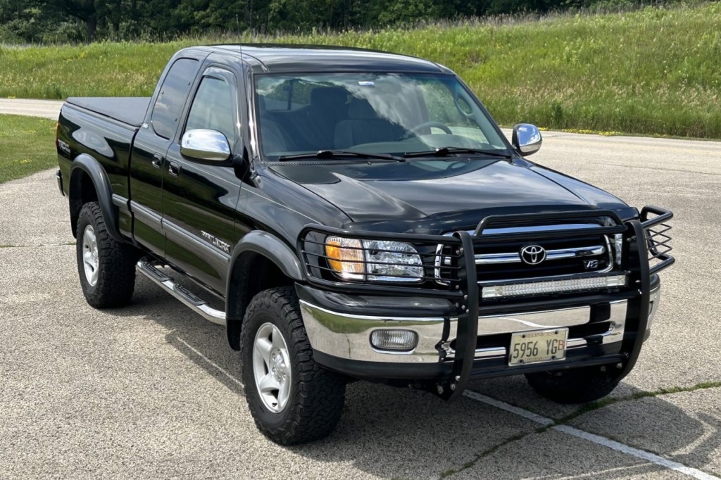 Original-Owner 2001 Toyota Tundra SR5 Access Cab V8 4×4 at No&nbsp;Reserve