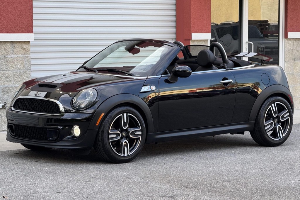 26k-Mile 2015 Mini Cooper S Roadster at No&nbsp;Reserve