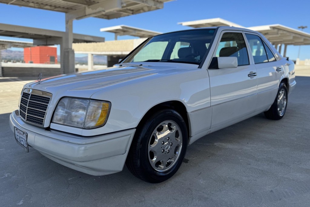 1995 Mercedes-Benz E320 Sedan at No&nbsp;Reserve